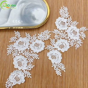 Patch en dentelle polyester soluble dans l'eau à motif ajouré, avec patch brodé personnalisé, pour couture et décoration de vêtements, vente en gros - Product Image 2