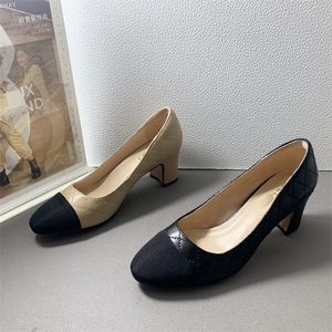 100% Genuine Leather Quilted Bridal Shoes Summer Women Pumps Pig <b>Insole</b> Med Heel Walking Office Shoes Customize Logo Factory - Product Image 2