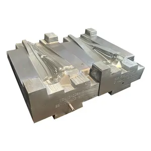 Layanan mesin CNC presisi tinggi H13 baja/P20 cetakan cor aluminium baja suku cadang pembuatan cetakan die logam