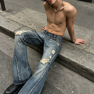 <span class=keywords><strong>Jean</strong></span> évasé <span class=keywords><strong>homme</strong></span> personnalisé avec fermeture éclair, délavé vintage, effet usé, style Y2K streetwear, petite série, écologique, pour l'été - Product Image 1
