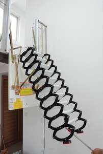 Échelle d'ouverture verticale <span class=keywords><strong>de</strong></span> <span class=keywords><strong>grenier</strong></span> <span class=keywords><strong>avec</strong></span> <span class=keywords><strong>trappe</strong></span> à Super capacité <span class=keywords><strong>de</strong></span> chargement - Product Image 3