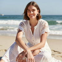 Robe midi romantique en coton naturel pour femme, avec dentelle blanche au crochet, boutonnée, à volants, style estival/inspiration féminine française