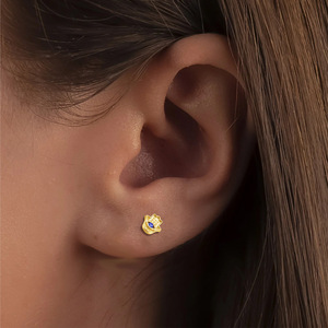 Pendientes de Plata de Ley 925 con Parte Posterior Plana en Oro para Cartílago |   Conjunto de Joyería para Piercing con Diseño de Hoja y Ojo Turco, con Circonitas Cúbicas y Rosca Interna - Product Image 4