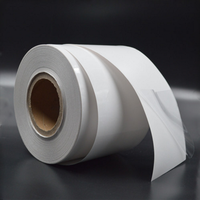 Autocollants adhésifs transparents en PET imperméables imprimés sur mesure, en rouleaux géants individuels en acrylique pour l'emballage de produits et le masquage
