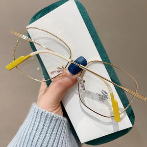 Montures de lunettes rectangulaires irrégulières Tinglai anti-lumière bleue unisexe, monture large en métal avec verres AC, pont nasal moyen - Product Image 4