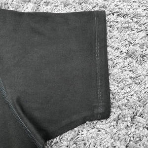 เสื้อยืดคอกลมโอเวอร์ไซส์ผ้าคอตตอนหนานุ่มคุณภาพสูงแบบเรียบง่าย สั่งทำได้ตามต้องการ พร้อมบริการปักลาย - Product Image 5