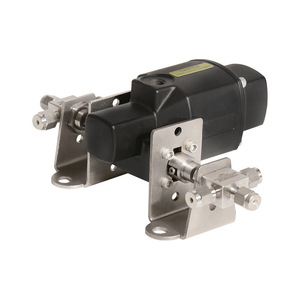 Vanne à double poignée en acier inoxydable avec actionneur, pression 69Mpa, application pour eau, huile, gaz et milieux corrosifs - Product Image 1