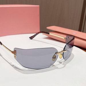 <span class=keywords><strong>Occhiali</strong></span> <span class=keywords><strong>da</strong></span> <span class=keywords><strong>Sole</strong></span> alla Moda per <span class=keywords><strong>Donna</strong></span> Senza Montatura UV400 con Telaio in <span class=keywords><strong>Metallo</strong></span> Marca di Lusso Mi - Product Image 3