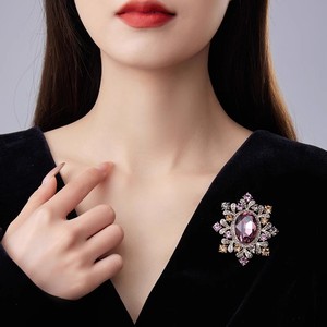 Broche de flor Retro de estilo palaciego Accesorios versátiles de moda y lujosos adecuados para vestidos formales - Product Image 2