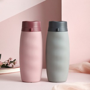 Botella de agua deportiva portátil, tapa de silicona de 600 ml con rosca, uso en viajes - Product Image 3