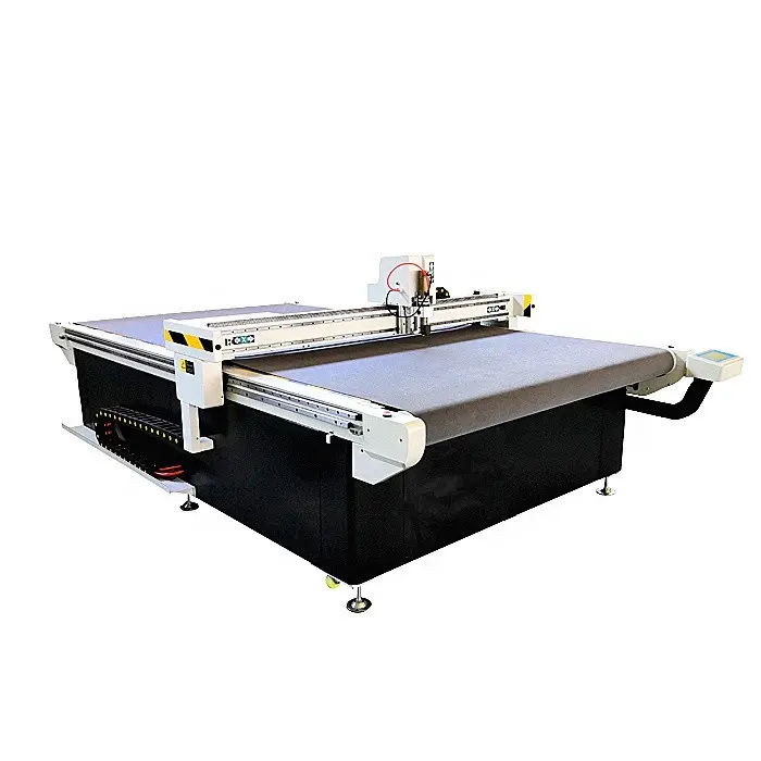cloth digital cutter machine with automatic loading system for fabric rolls and multi layer textile cutting