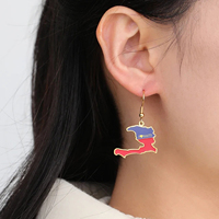 Boucles d'oreilles pendantes en acier inoxydable émaillé d'usine, motif drapeau d'Haïti, plaqué or 18 carats, avec pendentif carte de la République d'Haïti