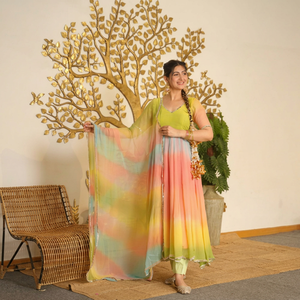 Conjunto de Anarkali de georgette sintético con encaje elegante y estampado digital de diseñador, con parte inferior y dupatta, completamente cosido y listo para usar. - Product Image 1