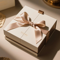 Boîtes d'emballage de perruque en carton dur avec logo personnalisé boîte-cadeau recyclable magnétique en papier rigide stratification brillante écologique réutilisable