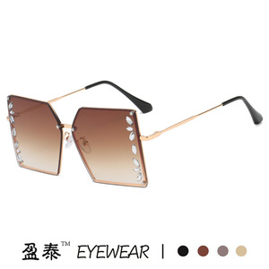 Eyewear Rhinestone Studded <b>Square</b> Frame <b>Sunglasses</b> Gold Metal UV400 Women Fashionable Sunshades - Product Image 4
