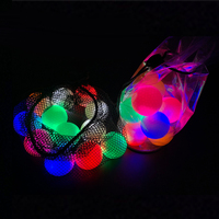Vente en gros de balles de golf lumineuses de nuit avec logo personnalisé balles de golf lumineuses à LED coffret cadeau