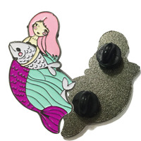 Broche métallique en émail doux pour enfants, nouveauté, Stock en gros, décoration licorne, sirène, ananas, cadeau