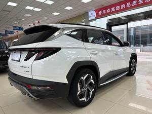 <span class=keywords><strong>Tucson</strong></span> 1.5T Turbo Automatique 2RM 5 Places LHD Essence SUV Compact d'occasion <span class=keywords><strong>2022</strong></span> avec sièges en cuir - Product Image 4