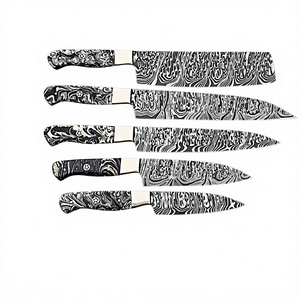 Juego de Cuchillos de Chef de Acero de Damasco Ecológico de Alta Calidad 2026, Hecho a Mano con Mango de Resina, Cuchillo de Cocina y Camping OEM, 5 Hojas con Punta Caída - Product Image 1