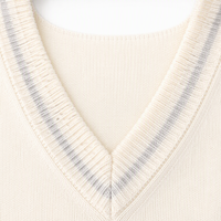 Pull en maille col V pour homme avec logo personnalisé OEM, poignets côtelés torsadés, automne-hiver, vêtements personnalisés, directement de l'usine, 100 % coton