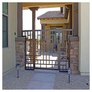 Prima Grill - Elegante Puerta Principal de Hierro Forjado con Reja Oscilante, Puerta Principal de Metal Negro Hecha a Medida - Product Image 1