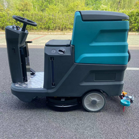 Nouvelle autolaveuse commerciale robuste à conducteur marchant à pied à prix abordable pour le nettoyage des supermarchés et des centres commerciaux