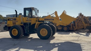 Chargeur sur pneus avant Komatsu WA380 de haute qualité de 3 tonnes utilisé avec pompe à moteur - Product Image 2