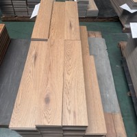 Wasserdichter SPC-Bodenbelag Moderner Luxus-Vinylplanken-Bodenbelag Klicksystem 6mm Umweltfreundliche Fliesen Lagerware für Wohnzimmer