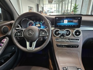 Buen <span class=keywords><strong>precio</strong></span> <span class=keywords><strong>Mercedes</strong></span>-B en-z <span class=keywords><strong>GLC</strong></span> Clase 2020 <span class=keywords><strong>GLC</strong></span> <span class=keywords><strong>300</strong></span> L <span class=keywords><strong>4MATIC</strong></span> Dynamic 5 plazas SUV grande Awd Nueva Gasolina Coches usados - Product Image 4