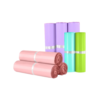 Bolsas de Correo de PE Biodegradables Personalizables para Producción Automatizada, Sobres de Envío Impermeables con Bordes Lisos Cortados con Láser - Product Image 1