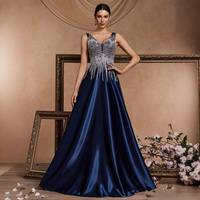 Robe de soirée trapèze en satin bleu marine, col en V, sans manches, avec franges perlées argentées, longueur ras du sol, pour bal de promo et galas