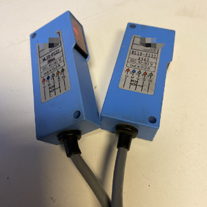 ตัวควบคุมการเขียนโปรแกรม PLC แบบ 2 ช่องสะท้อนแสง รุ่น WL18-P132 1005696 GEB - Product Image 1
