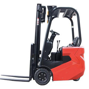 Empilhadeira Pequena de 1,5 Toneladas com Mastro de Três Estágios para Uso Externo, Movida a Diesel, Capacidade de 2 Toneladas, Personalizável - Product Image 6