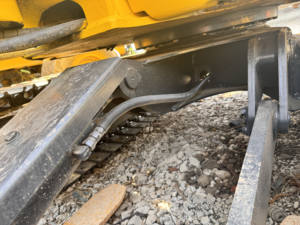 Miniexcavadora Komatsu PC30MR con Cabina Cerrada ROPS FOPS, Controles de Piloto, Peso Operativo de 3.5 Toneladas, Capacidad de la Cuchara de 0.09m - Product Image 5