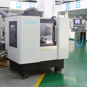 Amoladora <span class=keywords><strong>cilíndrica</strong></span> QD260 <span class=keywords><strong>CNC</strong></span> Pinch Peel Grinder diseñada para herramienta escalonada - Product Image 2