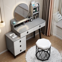Table de maquillage/coiffeuse moderne simple et luxueuse en MDF durable avec miroir LED à éclairage réglable et rangement pour hôtel et appartement