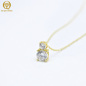 Collar de Oro con Colgante de Diamantes de Diseño Original de Lujo, Oro de 18K, Diamante de Laboratorio de Alta Calidad, Piedra Sintética, Certificado IGI, Color D, VVS - Product Image 2