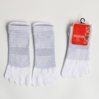 Chaussettes cinq doigts pour jeunes, personnalisées OEM, en coton GOTS, athlétiques, avec bande en caoutchouc pour la voûte plantaire, semelle en tissu éponge, antibactériennes, minimalistes, pour la course à pied