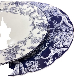 New Design European Style Luxury Bone China Plate Set Porcelain Dinner Set - Product Image 2