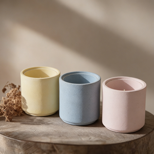 Ventes en gros de pots à bougies en béton ronds gravés avec logo personnalisé, pots à bougies en béton avec couvercle, étiquette privée personnalisée, pot à bougie parfumée en béton - Product Image 5