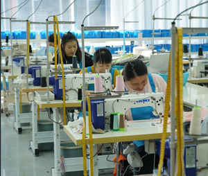 เสื้อผ้าสตรีลายดิจิตอลสำหรับคนท้อง เสื้อยืดคอกลมแขนสั้นสำหรับหญิงตั้งครรภ์ ผลิตจากโรงงานเสื้อผ้าเวียดนาม - Product Image 5