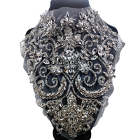 Vente en gros d'appliques en dentelle de luxe faites à la main avec strass, accessoires en cristal de verre perlé à coudre, robes de mariée DP06