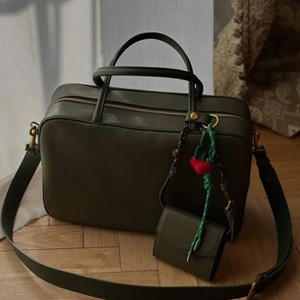 Sac à <span class=keywords><strong>main</strong></span> pour femme en cuir PU souple et lisse, structuré, à double bandoulière, <span class=keywords><strong>de</strong></span> taille carrée personnalisée en 3D - Product Image 1