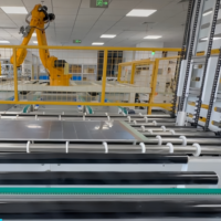 Lini Produksi Modul Surya Otomatis dengan Tegangan yang Dapat Disesuaikan, Pabrik Perakitan PV Presisi untuk Efisiensi Output Tinggi