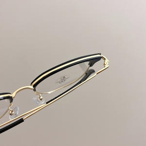 Gafas Qianai con Montura Cuadrada, Tamaño Mediano, Lentes de PC con Protección Anti Luz Azul, Unisex, Estilo Coreano, Gafas de Moda - Product Image 5