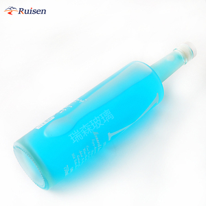 Botellas de <span class=keywords><strong>Vodka</strong></span> de Vidrio Delgado de Lujo con Logotipo y Etiqueta Personalizados, Botellas de Vidrio Esmerilado Azul para Vino de 750 ml, 700 ml y 500 ml - Product Image 3