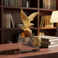 Trophée en cristal d'aigle ancien haut de gamme personnalisable avec balle de golf
