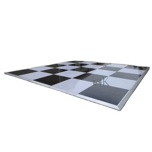 Piste de danse en bois portable avec chariot Plancher à carreaux noir et blanc - Product Image 1