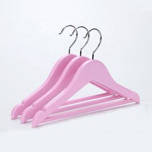 Vente <span class=keywords><strong>en</strong></span> gros de petits cintres <span class=keywords><strong>en</strong></span> <span class=keywords><strong>bois</strong></span> rose d'Inspring cintres pour vêtements pour bébés - Product Image 6