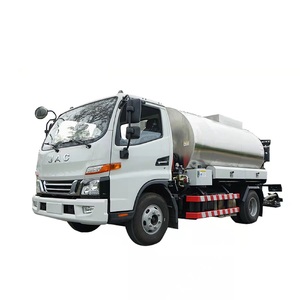 Automatic Bitumen <b>Sprayer</b> Distributor Truck With Capacity 5000L Pump Motorcycle <b>Water</b> Provided Distributor Truck - Product Image 5
